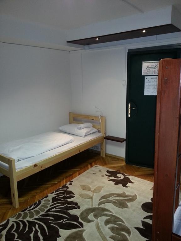 Walking Bed Budapest Hostel Εξωτερικό φωτογραφία