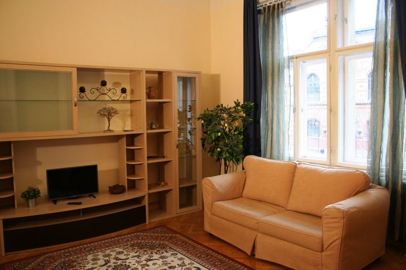 Walking Bed Budapest Hostel Εξωτερικό φωτογραφία