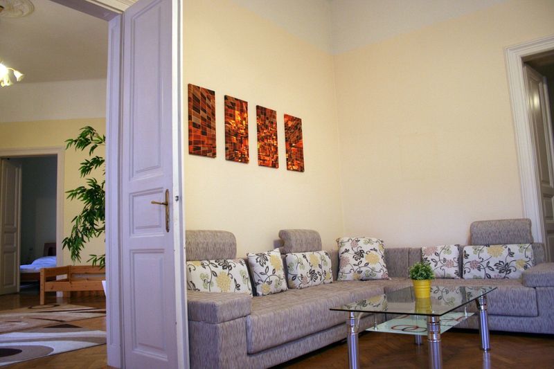 Walking Bed Budapest Hostel Εξωτερικό φωτογραφία