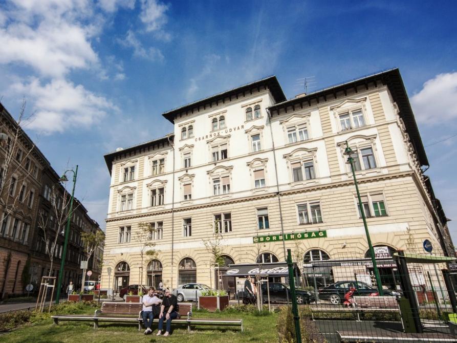 Walking Bed Budapest Hostel Εξωτερικό φωτογραφία