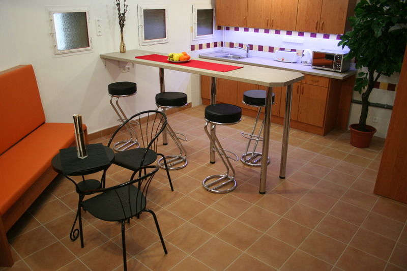 Walking Bed Budapest Hostel Εξωτερικό φωτογραφία